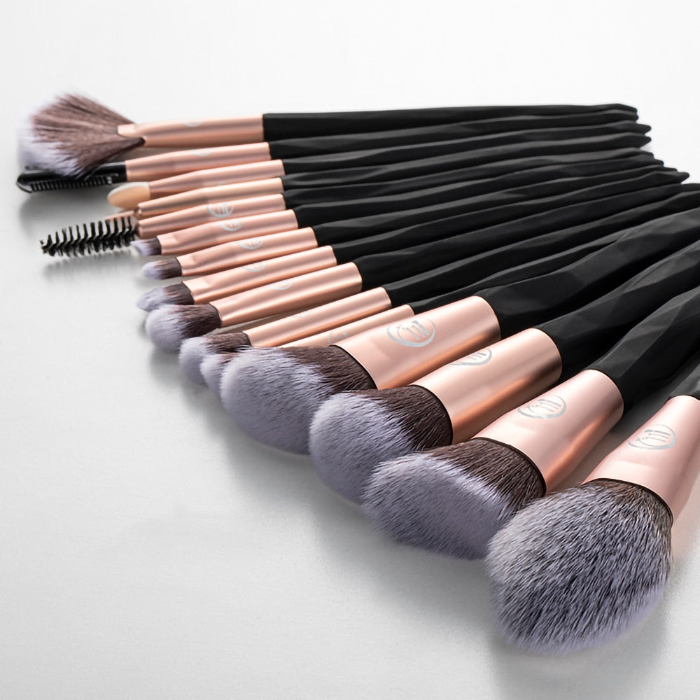 FLD Makeup Brushes Tool Set Cosmetic Powder Eye Shadow Foundation Blush Blending Beauty Crystal Make Up Brush Maquiagem