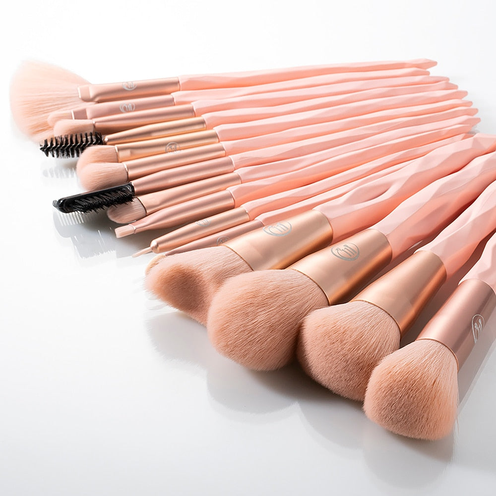 FLD Makeup Brushes Tool Set Cosmetic Powder Eye Shadow Foundation Blush Blending Beauty Crystal Make Up Brush Maquiagem